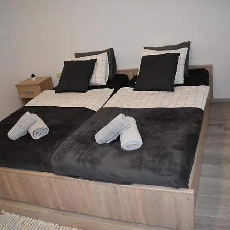 Apartament Kampor 211